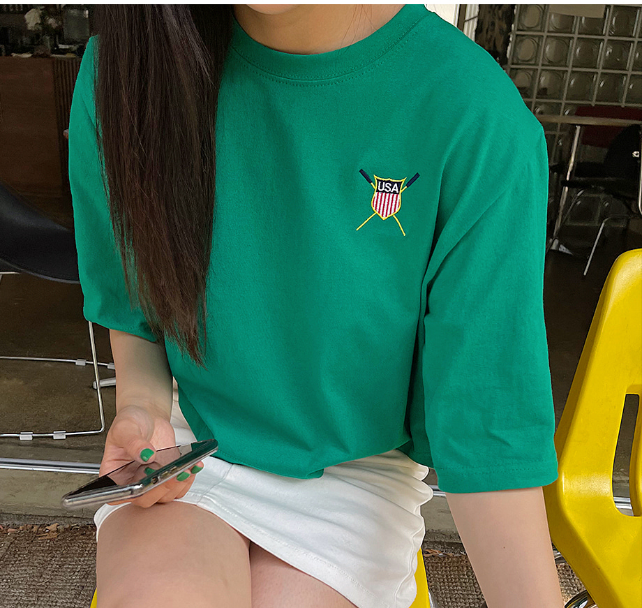 リリエンコ USA肩パット刺繍クロップドTシャツ