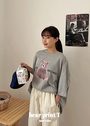 韓国 NOSE BROWNロゴプリントTシャツ