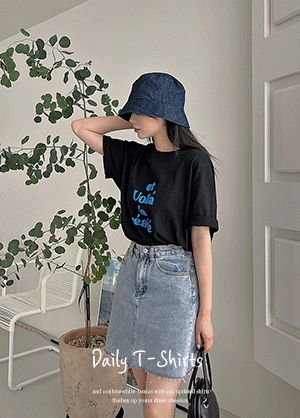 韓国 ドロップショルダーオーバーフィットTシャツ