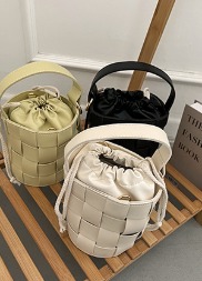 韓国 バケツ型ショルダートートバッグ